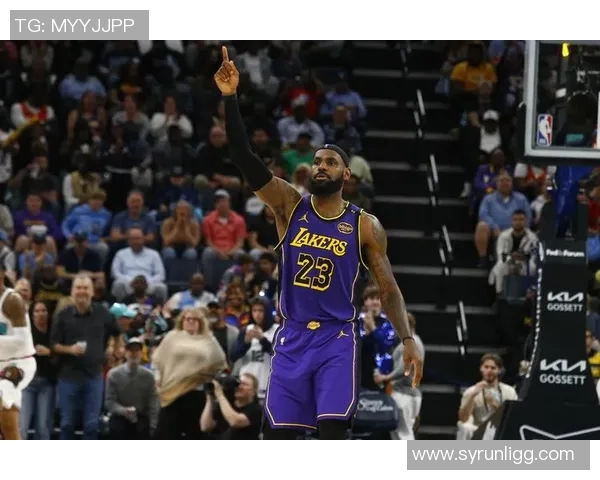 1999年湖人对火箭经典对决回顾及赛季精彩瞬间分析